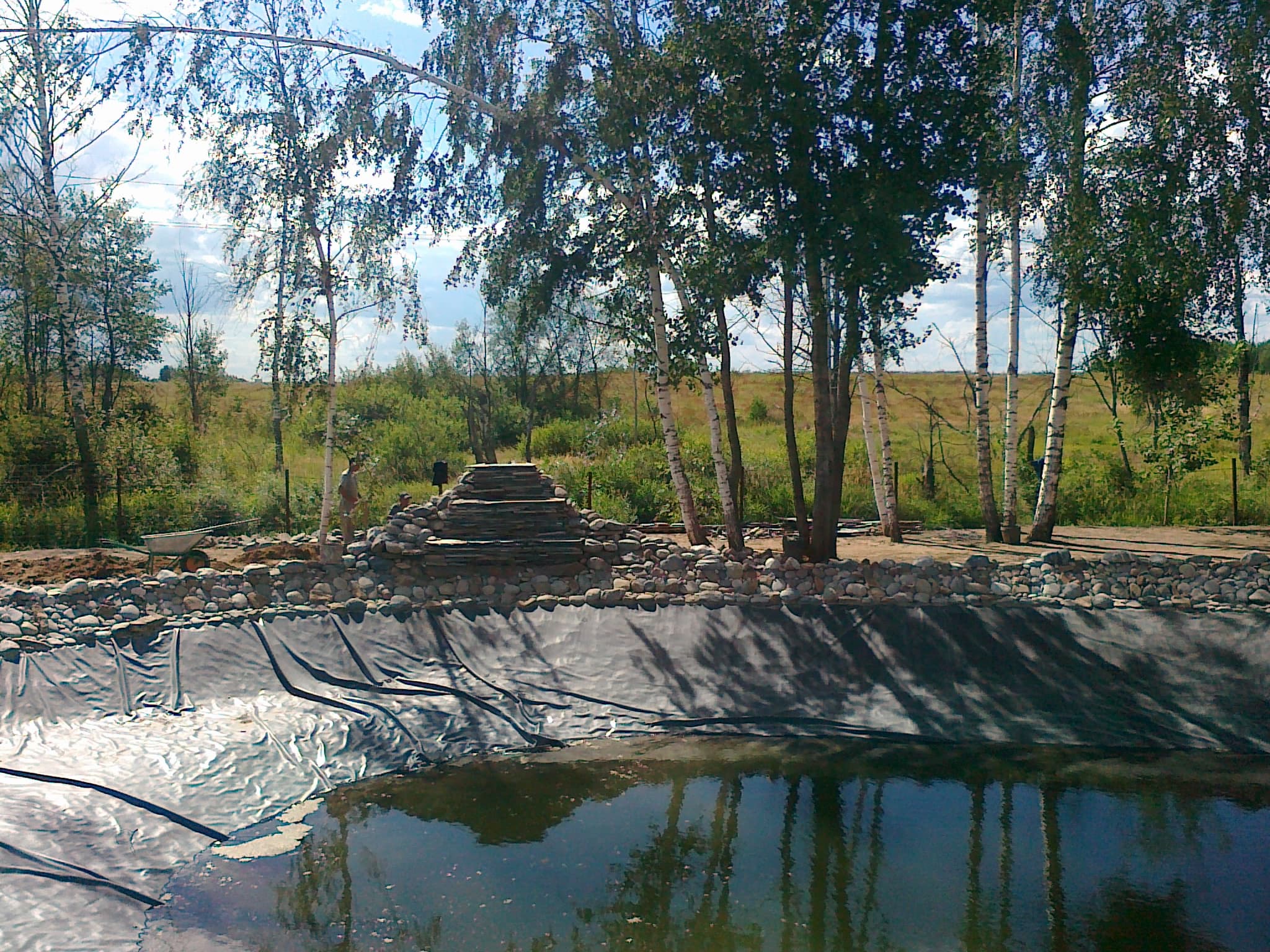 Озеленение и отсыпка на территории таунхаусов