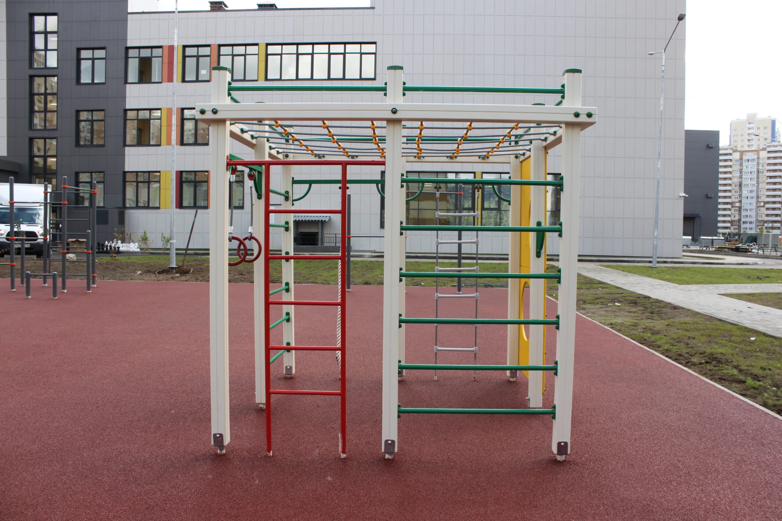 Обустройство пришкольной территории